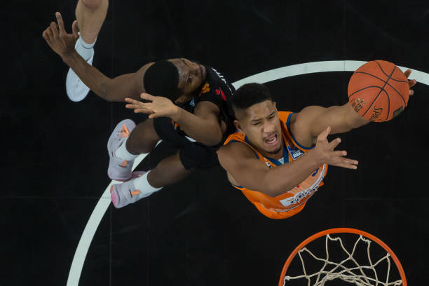 是一群用实 是一群用实