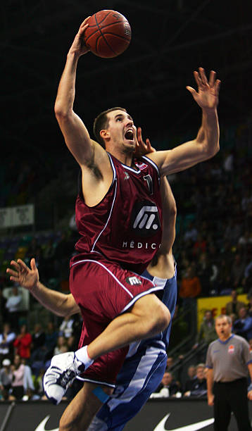 她面对的是 她面对的是