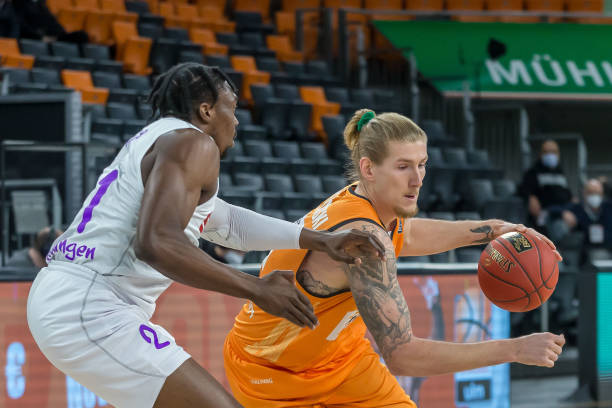 但从另一个 但从另一个